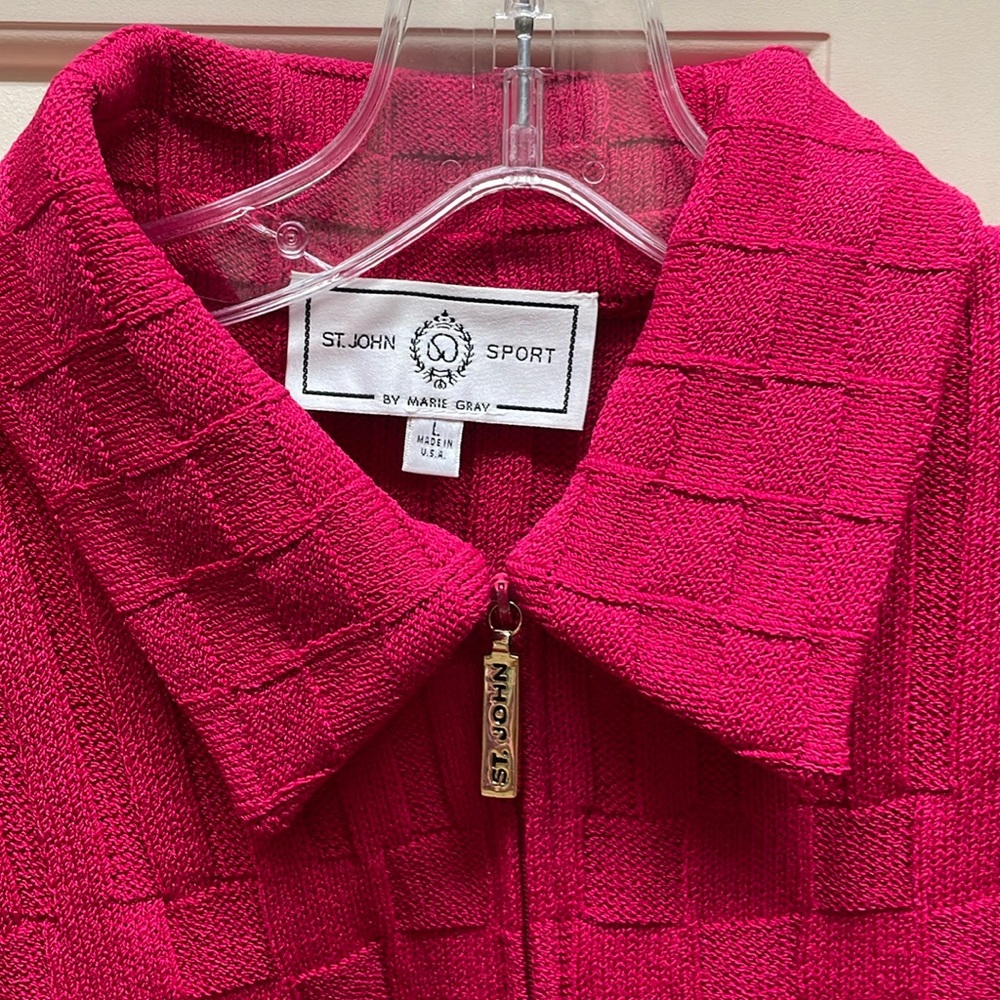 St. John Sport knitwear jacket - Picture 8 of 8
